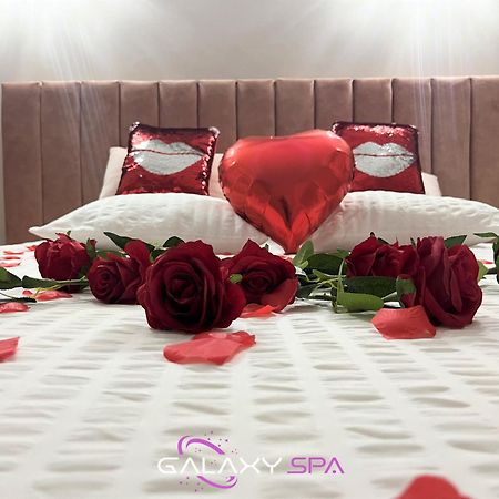 Galaxy Spa - Suite Venus Jacuzzi Et Sauna Privatif Champigneulles Exterior photo