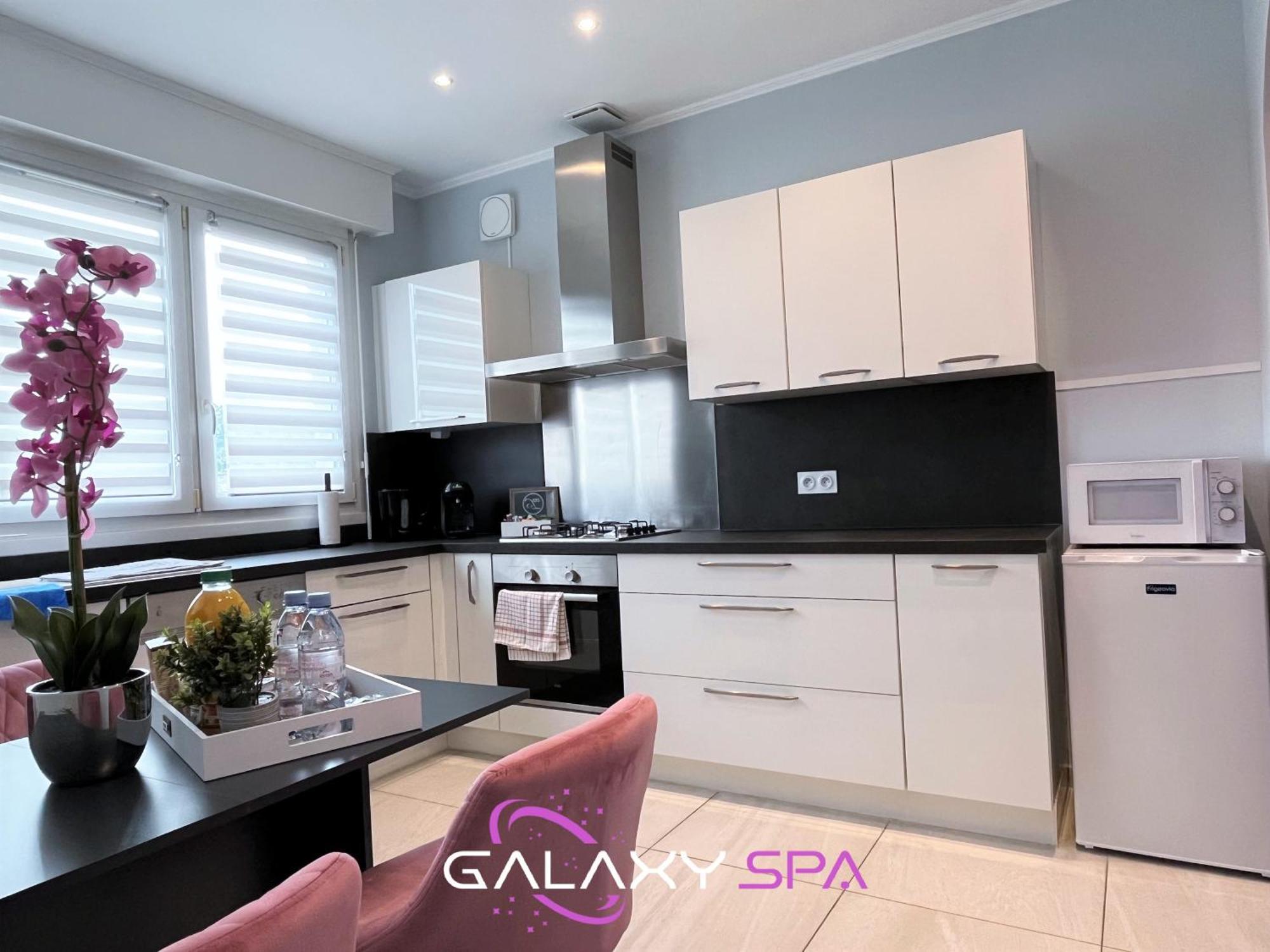Galaxy Spa - Suite Venus Jacuzzi Et Sauna Privatif Champigneulles Exterior photo