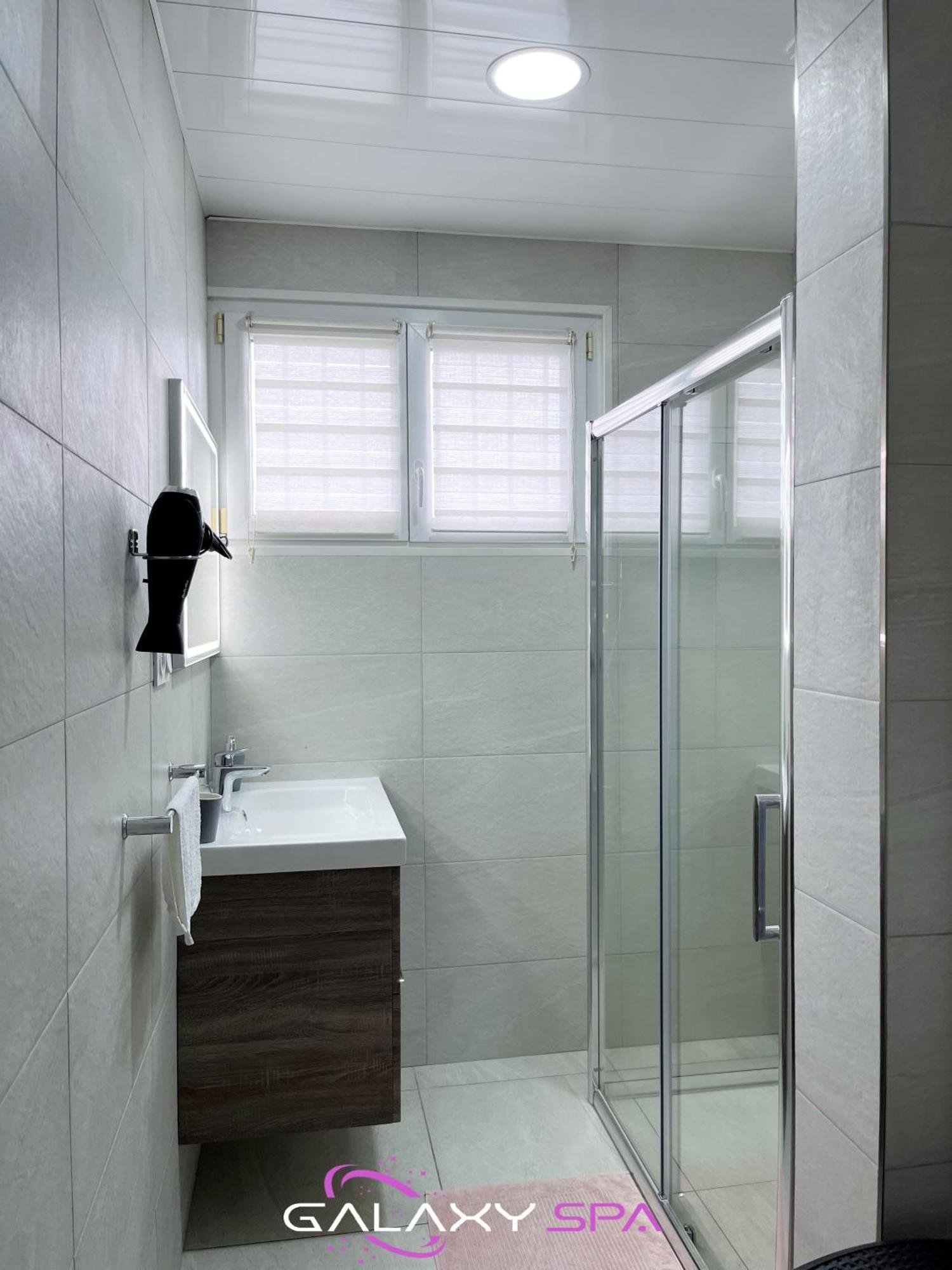 Galaxy Spa - Suite Venus Jacuzzi Et Sauna Privatif Champigneulles Exterior photo